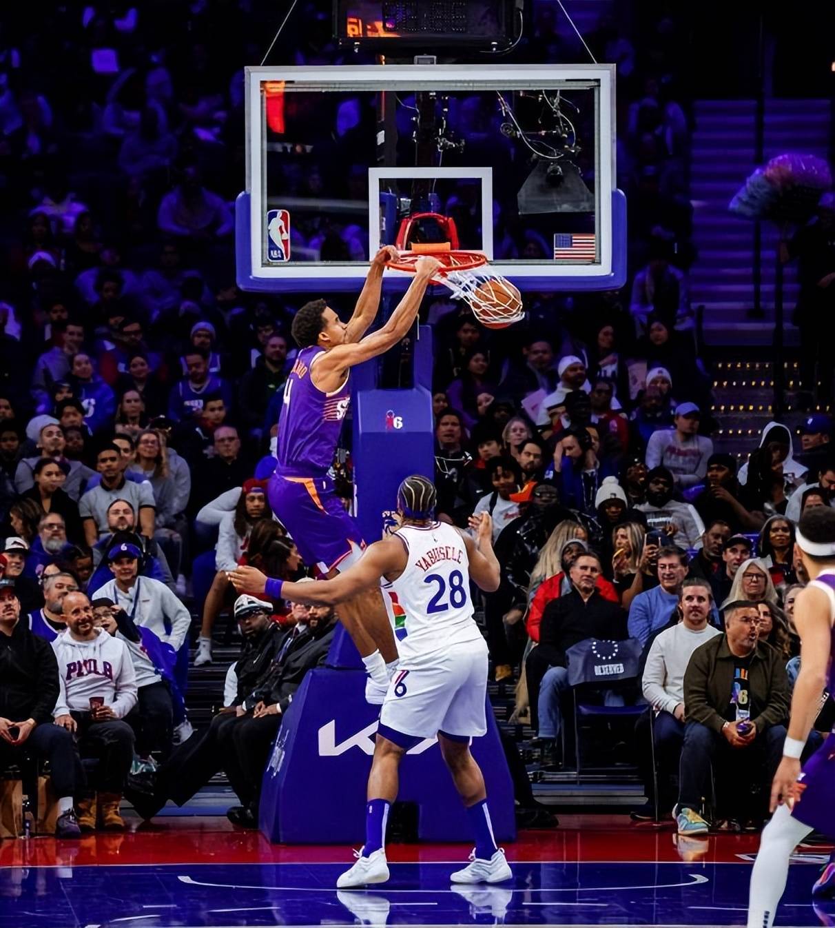 开云体育登录-尼日利亚男篮血洗热火B队，拉文完成帽子戏法