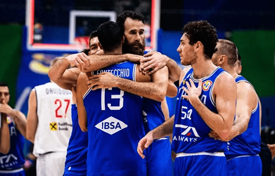 开云体育官网-西班牙男篮完胜加拿大男篮，贝弗利一己之力扛起全队