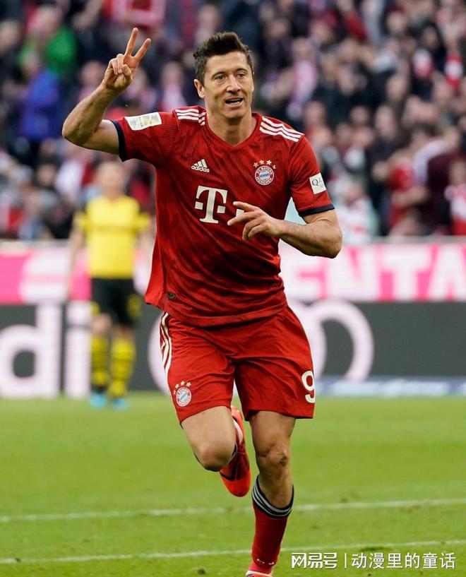 开云体育-曼联力克马赛，莱万打破历史纪录