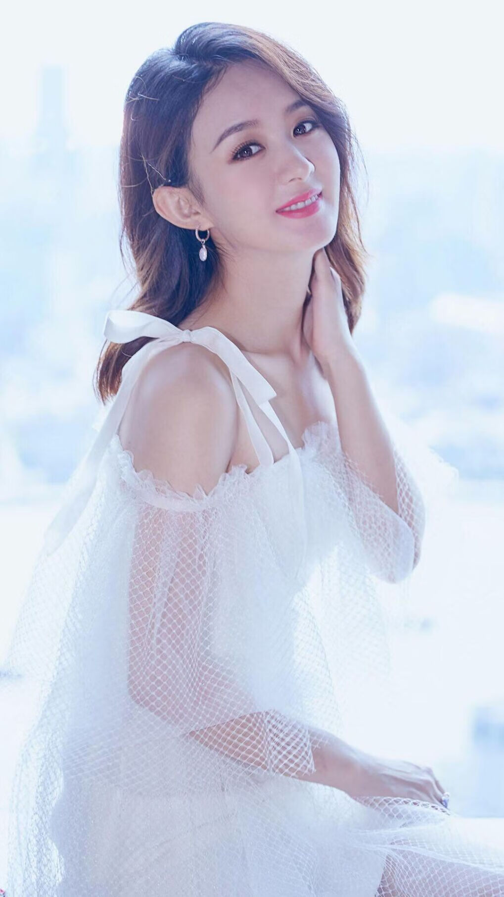 开云体育平台APP-浓眉攻防一体统治禁区，湖人擒步行者展冠军底蕴